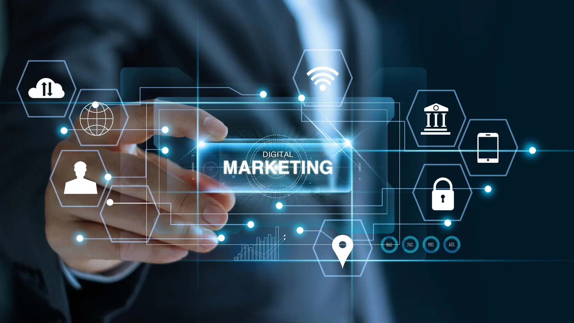 Equipo gestionando web, SEO y redes para negocios en Canarias